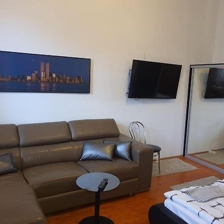 Monar City Center Apartment Free Parking 코시체 외부 사진